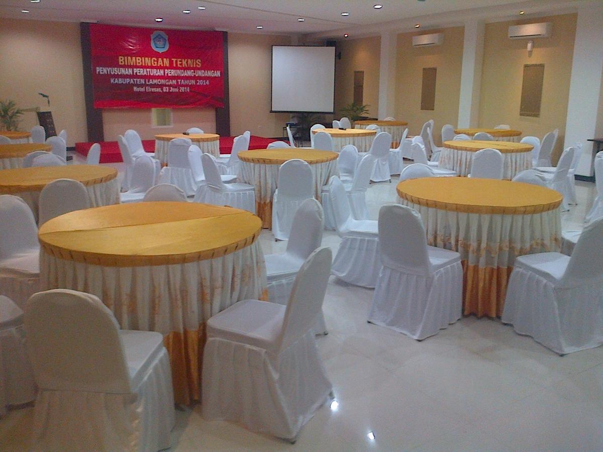 Hotel Elresas Lamongan Exterior photo